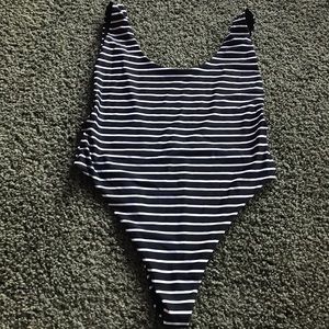 Aerie Bathing Suit Full piece Blk & Wht Striped XL